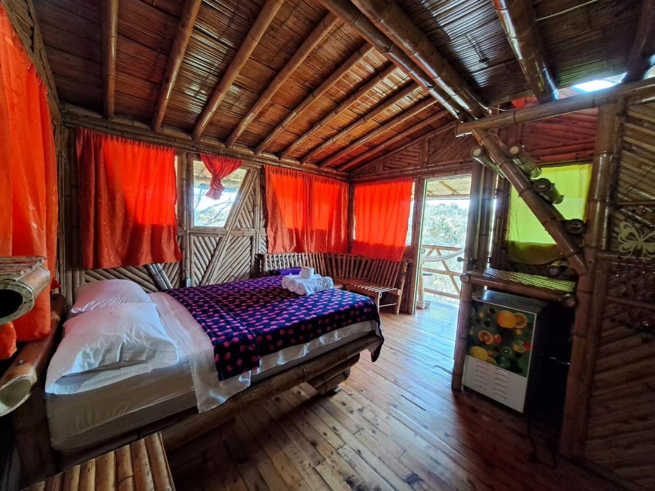 Hotel Guatape Adrianas Bambu المظهر الخارجي الصورة