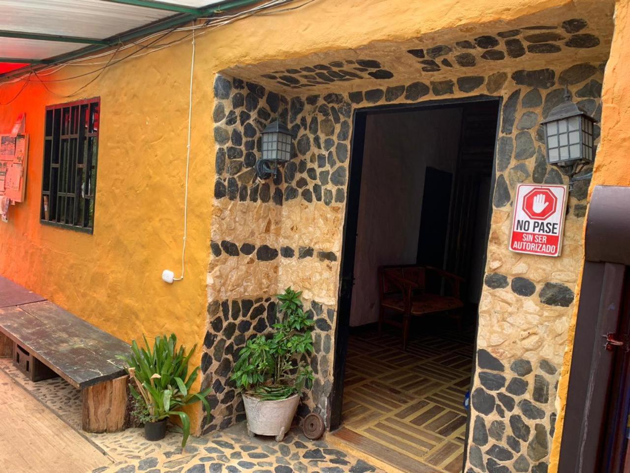 Hotel Guatape Adrianas Bambu المظهر الخارجي الصورة